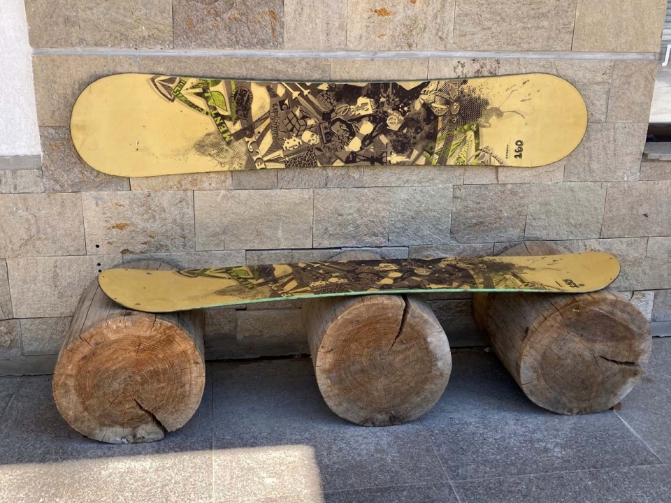 Benches from old snowboards
