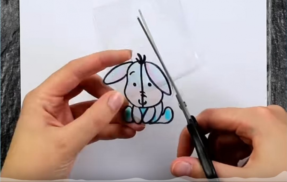 21 Surprising Ways To Upcycle Old Plastic Products